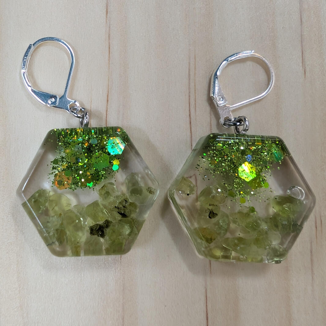 Natural Stone Embedded Earrings - Peridot